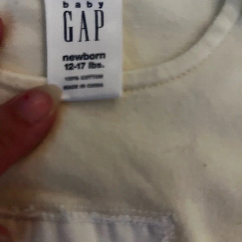 4/$20 BabyGap Yellow Baby Romper Newborn 12-17lbs